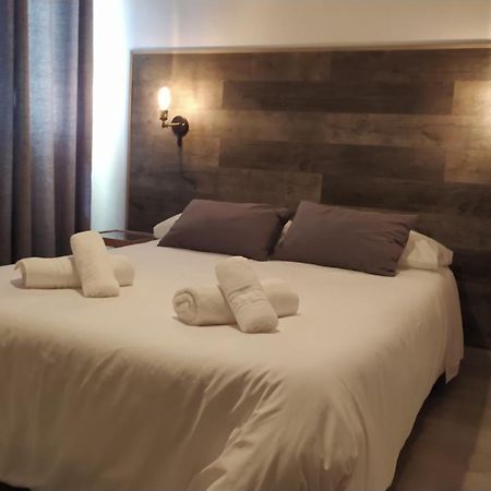 Hostal El Pinar 몬테코르토 외부 사진